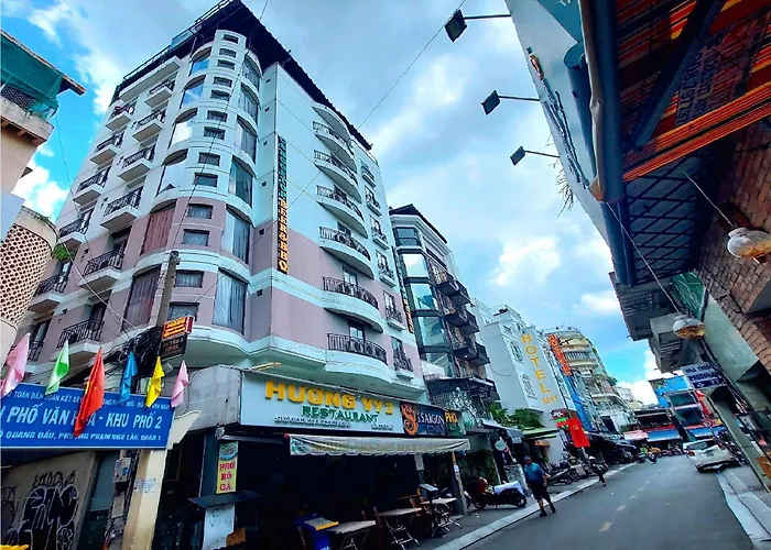 Green Star Hotel