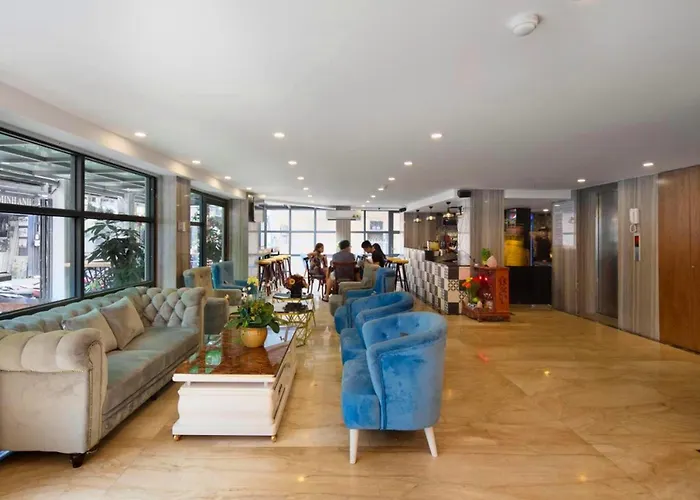 Green Star Hotel